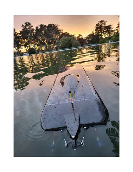 Bateau rc off-shore Oxidean Marine Oxidean Marine The Beast Twin Cat Coque et Quincaillerie RC Bateau - Fibre de Carbone