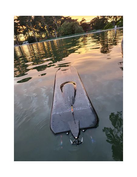 Bateau rc off-shore Oxidean Marine Oxidean Marine The Beast Twin Cat Coque et Quincaillerie RC Bateau - Fibre de Carbone