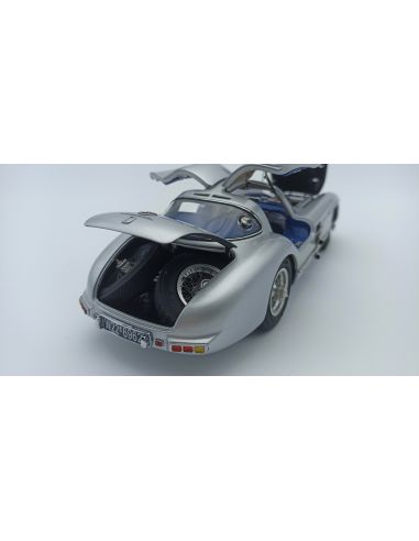 Voiture de collection CMC Mercedes-Benz 300 SLR Coupé, 1955, intérieur bleu