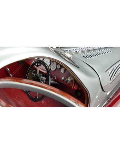 Voiture de collection CMC Talbot-Lago Coupé T150 C-SS Figoni & Falaschi "Teardrop", 1937-39 argent / rouge Édition limitée 1500 