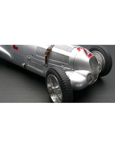 Voiture de collection CMC Mercedes-Benz W 125, GP de Donington 1937, 3 de Brauchitsch Édition limitée 1000 pièces.