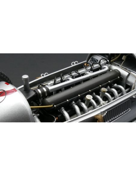Voiture de collection CMC Mercedes-Benz W 125, GP de Donington 1937, 3 de Brauchitsch Édition limitée 1000 pièces.