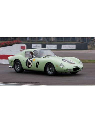 Voiture de collection CMC Ferrari 250 GTO, Goodwood 1962, 15 Stirling Moss Team/Irlande Édition limitée 2200 pièces.