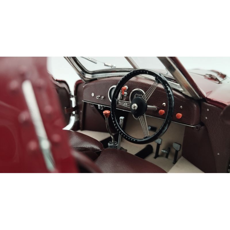 CMC Alfa-Romeo 8C 2900 B Speciale Touring Coupe | Ventedemodelisme.fr