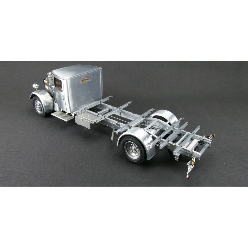 CMC Mercedes-Benz LO 2750 Platform Truck, 1933-1936