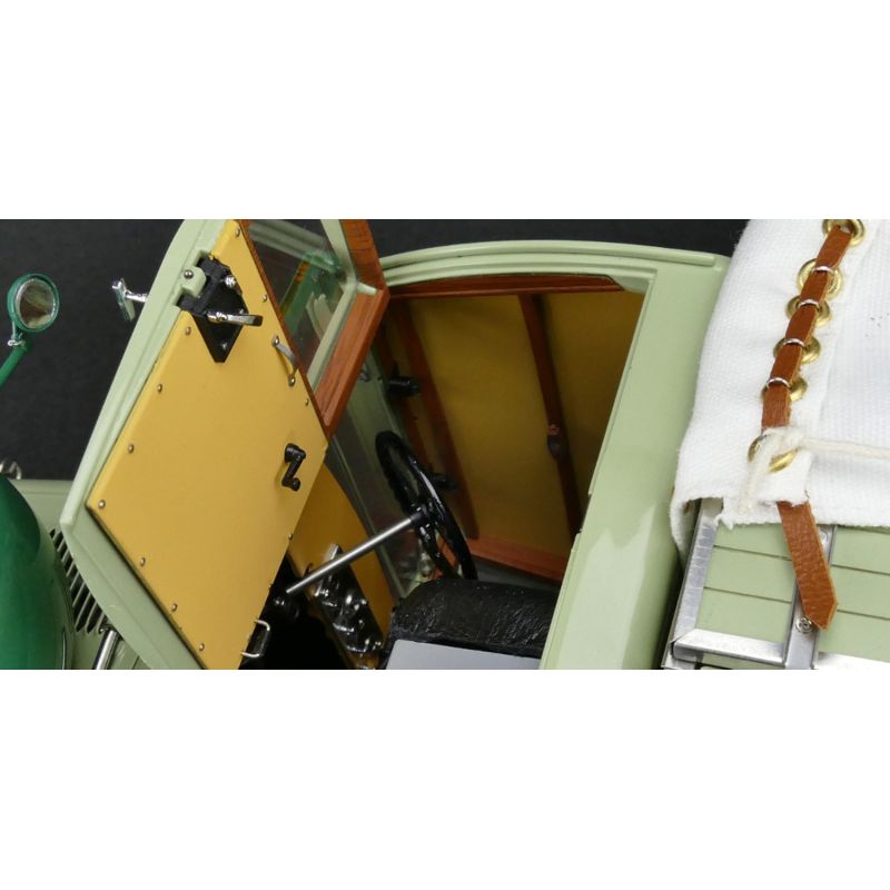 CMC Mercedes-Benz Lo 2750 Truck with tarpaulin, 1933-1936