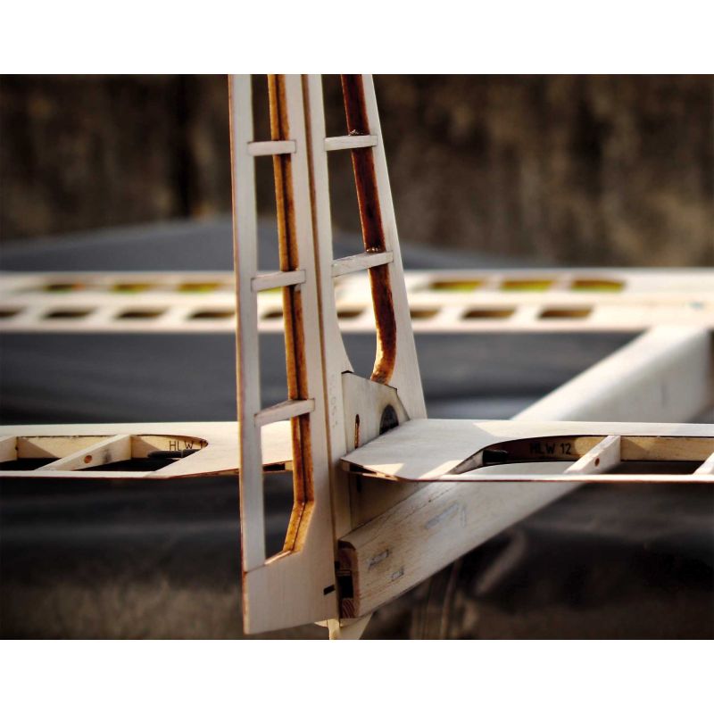 Robbe Modellsport Slider Q Modèle de planeur haute performance à 4 volets, kit en bois contreplaqué/balsa « Made in Austria »