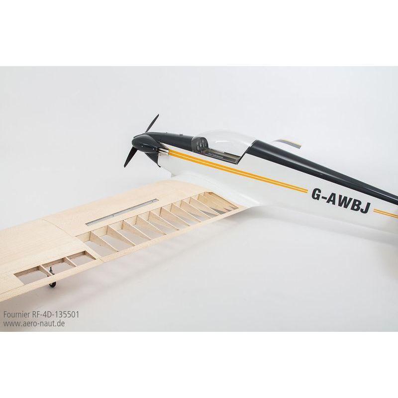 Fournier RF-4D avec. Nervure fl.