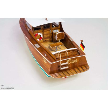 Diva Cabin Boat