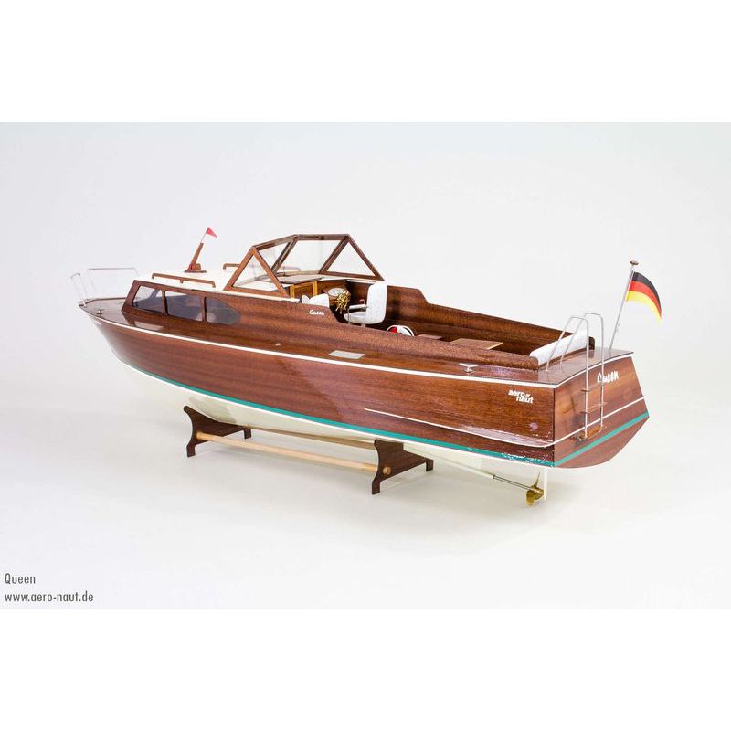 Queen Sport Boat