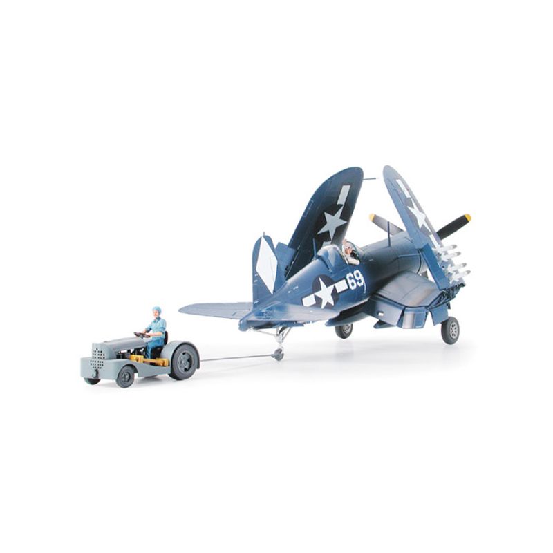 Corsair F4U-1D et tracteur pont - ATTENTION, PROMO JUSQU'A LA FIN DU MOIS | Ventedemodelisme.fr