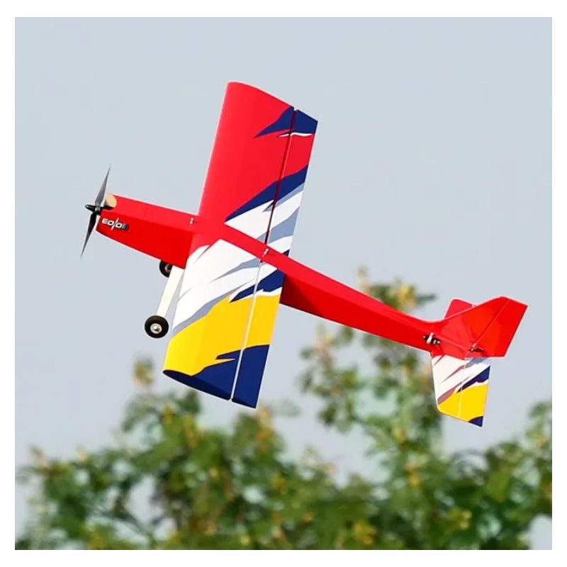Avion OMPHOBBY Challenger Rouge env 1,25m PNP