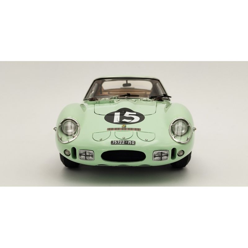 Voiture de collection CMC Ferrari 250 GTO, Goodwood 1962, 15 Stirling Moss Team/Irlande Édition limitée 2200 pièces.