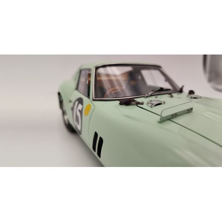 Voiture de collection CMC Ferrari 250 GTO, Goodwood 1962, 15 Stirling Moss Team/Irlande Édition limitée 2200 pièces.