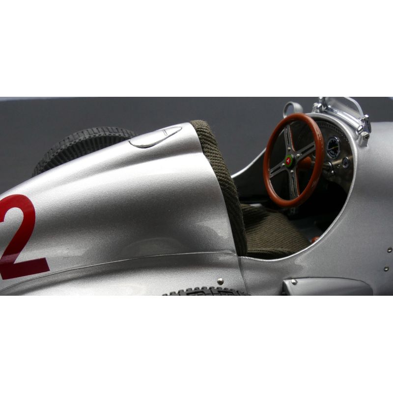 CMC Mercedes-Benz W 125, 1937 GP Donington, n°4 Seaman