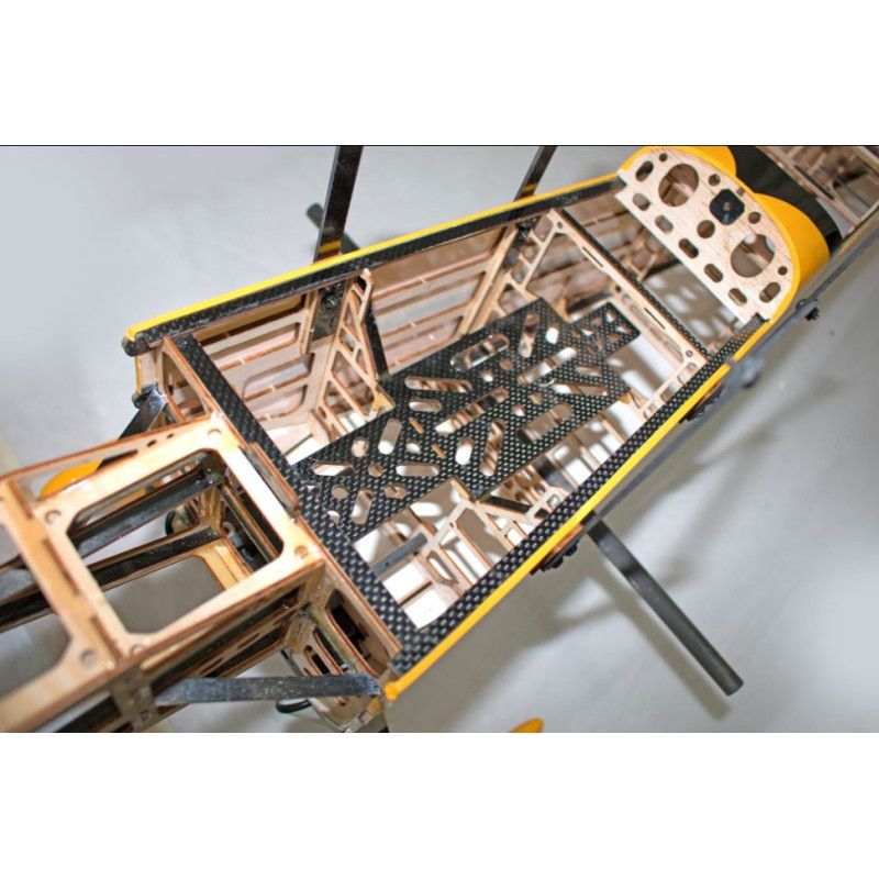 Avion Precision Aerobatics Ultimate AMR 60 V2 Jaune & Argent ARF env.1.3m