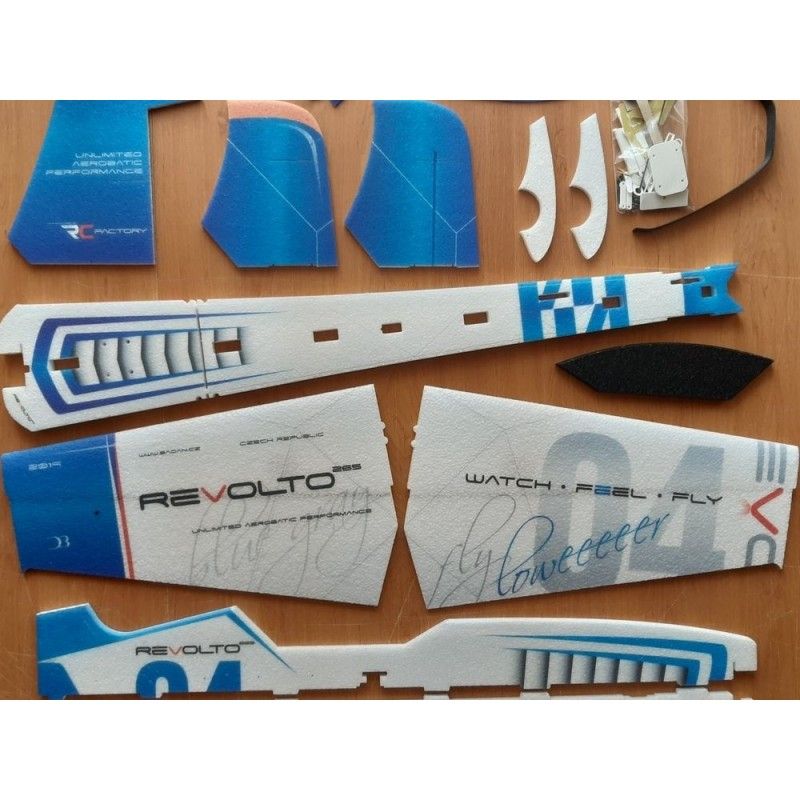 Avion RC Factory Revolto Green env. 1.02m