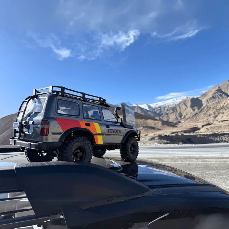 Voiture 1/10 Toyota Land cruiser 80 FCX10 scaler ARTR kit (RS version) - Grey