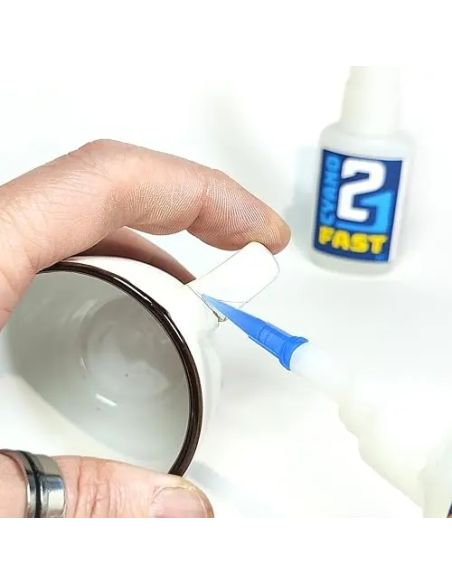 Colle21 FAST 21g | Super Glue Ultra-Liquide à Séchage Express – Colle Extra-Forte Multi-Usages