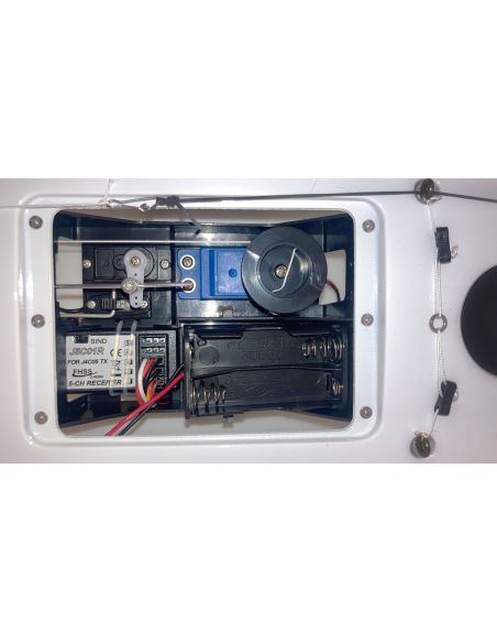 Voilier de course DragonFlite 95 950 mm ARTR