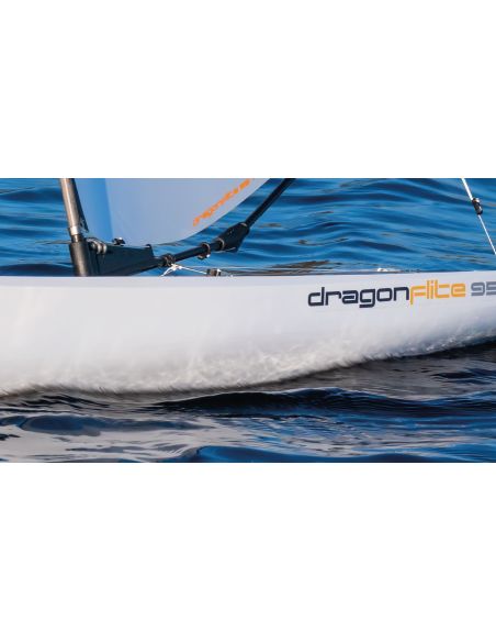 Voilier de course DragonFlite 95 950 mm ARTR