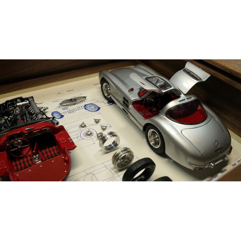 Maquette Maquette CMC Art Mercedes Benz 300SLR, Coupé Uhlenhaut Édition limitée à 500 exemplaires.