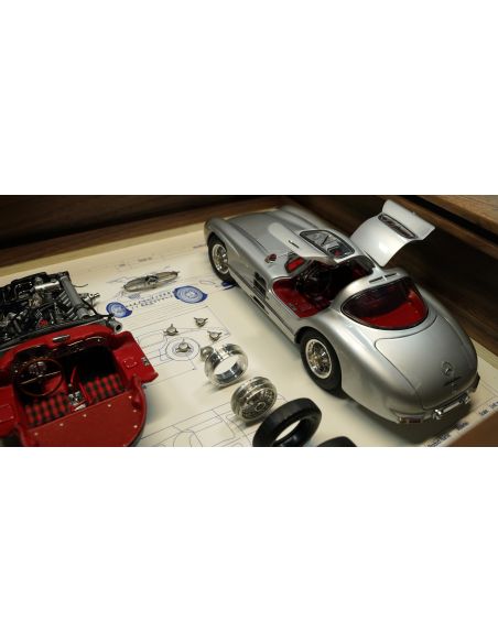 Maquette Maquette CMC Art Mercedes Benz 300SLR, Coupé Uhlenhaut Édition limitée à 500 exemplaires.