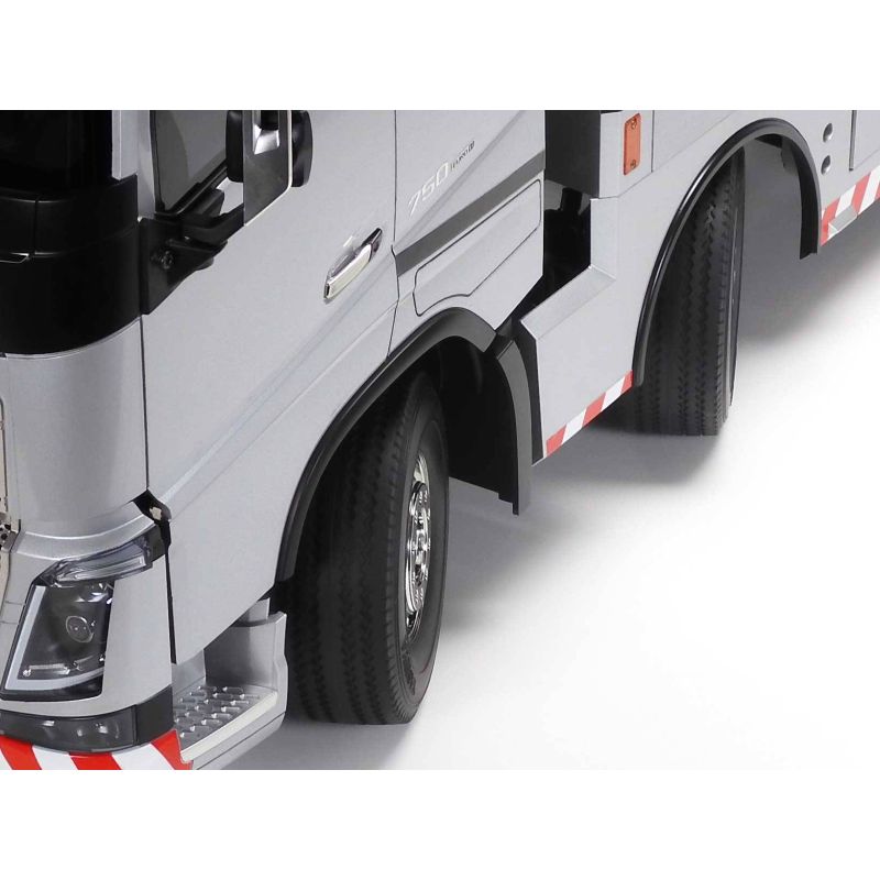 Camion radiocommandé Volvo FH16 Globetrotter 750 8x4 1/14